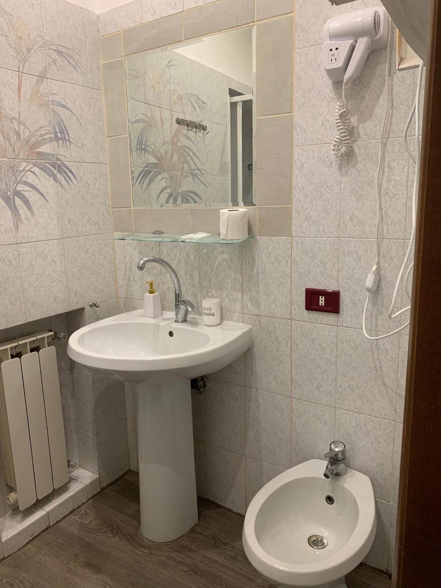 Vatican Rooms Metro Ottaviano Roma Phòng bức ảnh